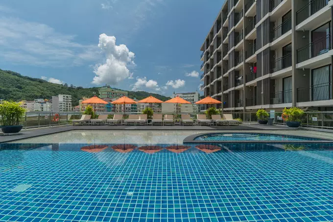 New Square Patong Hotel